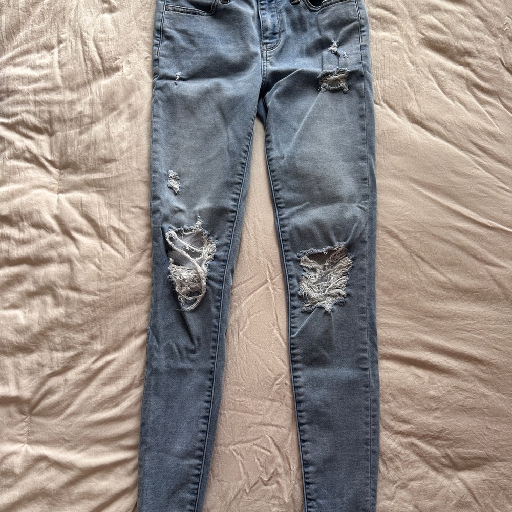 American Eagle Outfitters Light Blue Distressed Skinny Jeans